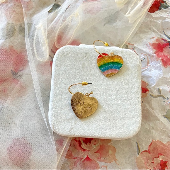 💕Last one 💙Pride LGBTQ Heart Star Hoop - Picture 7 of 9